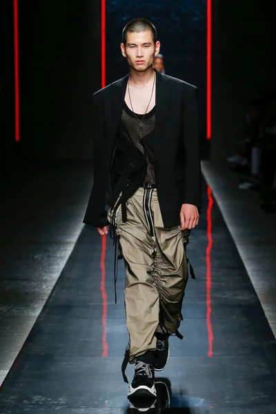 Look 38